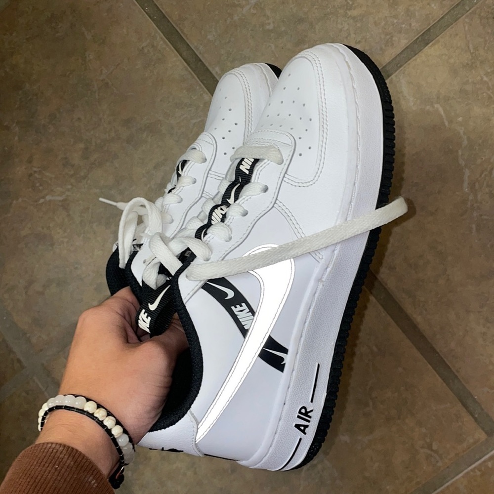 Nike Kids Air Force 1 Lv8 KSA GS